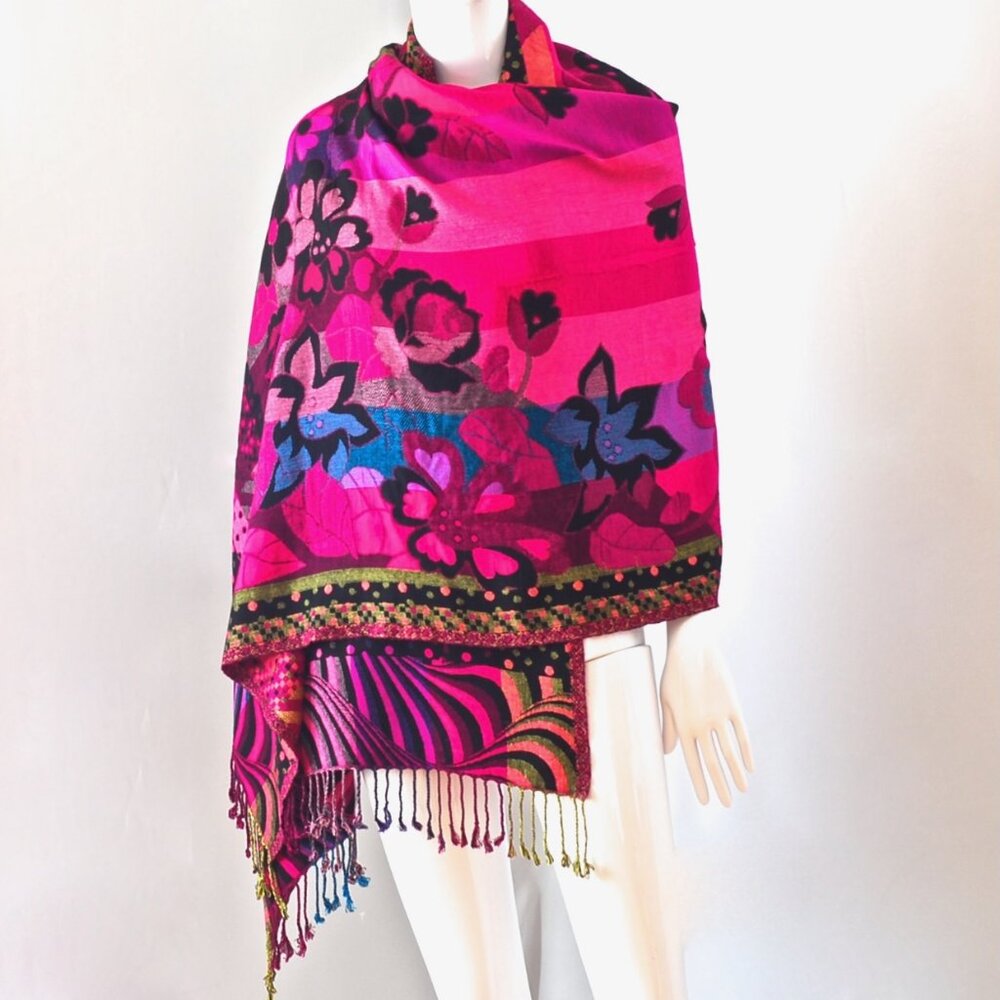 Kashmiri Large Shawl In A Stunning Weave Of Bright Colours - India